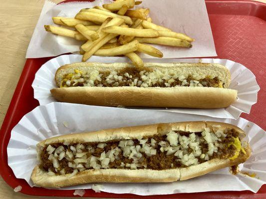 2 footlongs with fries