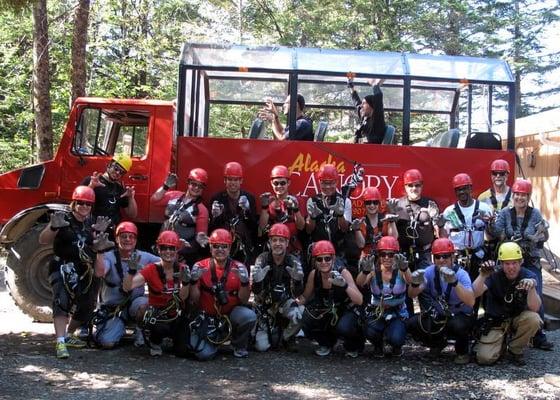 Photo with your whole group! Best bear pose!