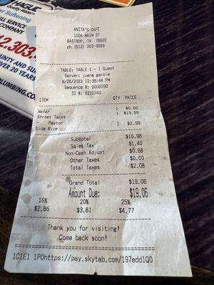 Receipt with the non-cash surcharge not reversed after I paid cash.