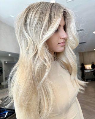 Blonde melt by Nicole