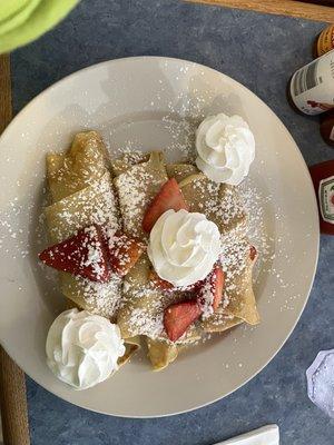 Strawberry stuffed crepe