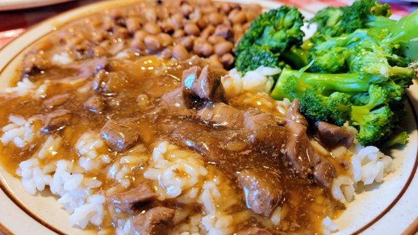 Beef Tips with broccoli and black eye peas!!