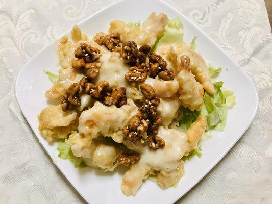 Honey walnut shrimp