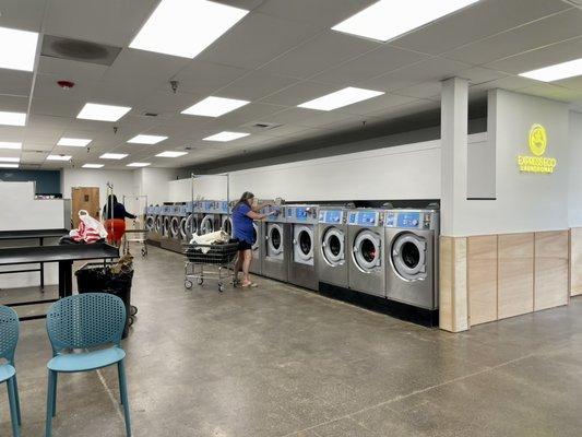 Updated look, more machines, happy laundry