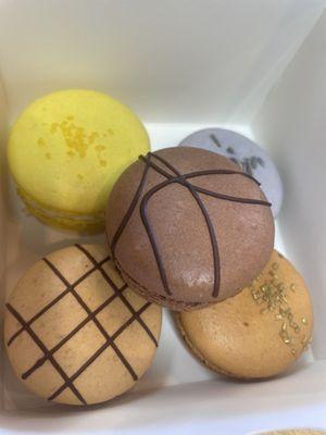 Yummy Macarons