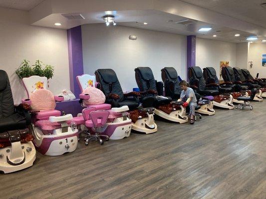 Spa pedicure chairs