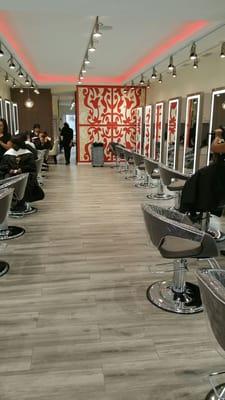 Yvelisse Salon