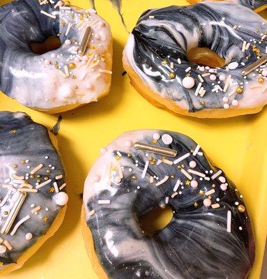 Love these marble donuts for special events!