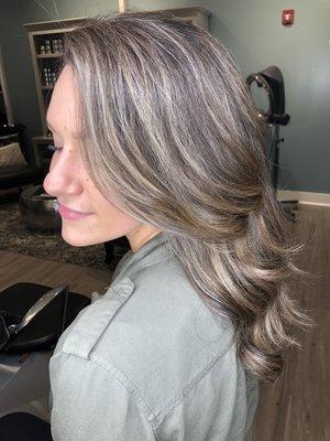 Absolutely loved working with Lauren to create this beautiful balayage with silver tones! #lovewhatido