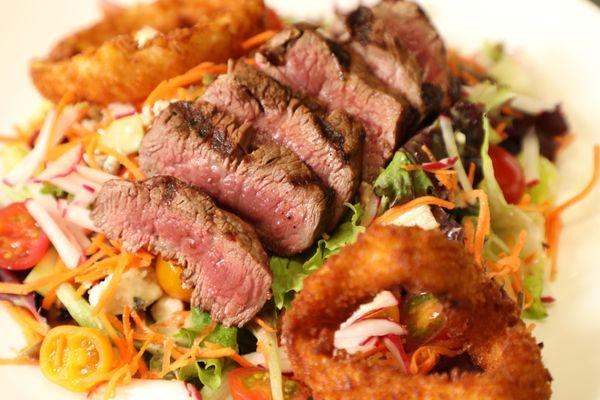 Petite Filet Mignon Steak Salad