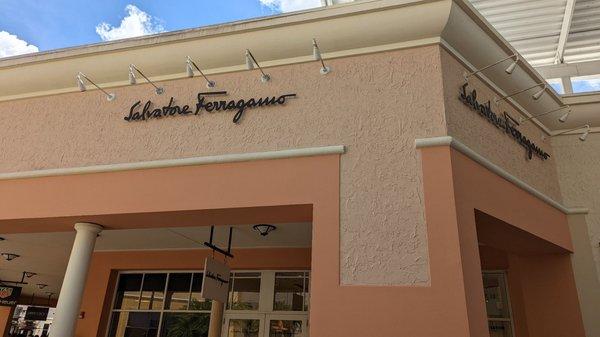 Salvatore Ferragamo Store