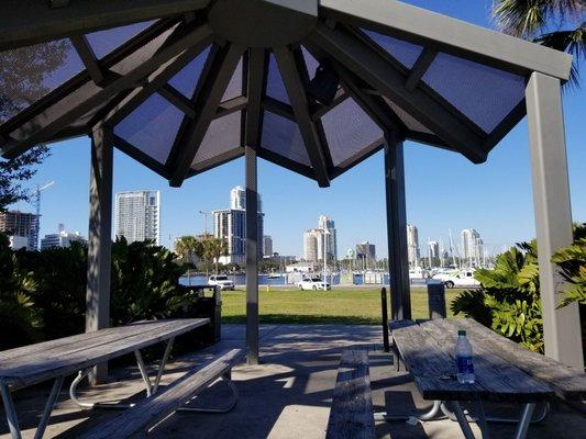 Picnic shelter