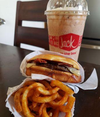 Buttery Jack Combo Curly Fries Basic Witch Shake