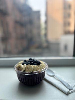 Almond Açaí Bowl coconut flake almond butter blueberry berry blend bowl classic acai