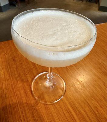 Plum gin sour