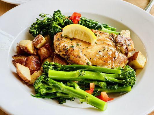 Lemon chicken with broccolini and roasted potatoes