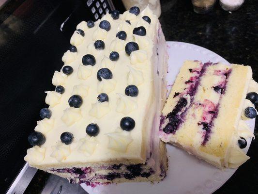 Lemon blueberry cake