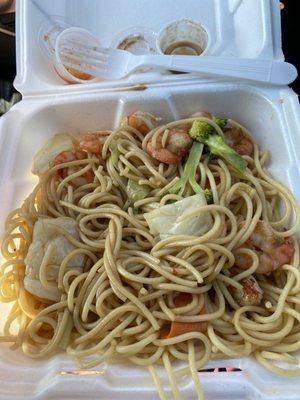 Plain ass bento box? Noodles and shrimp which cost $17. Looks like pasta noodles I can buy for a dollar.