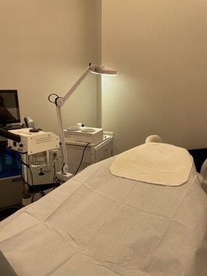 SkinCeuticals SkinLab by Cosmetic Surgery Institute