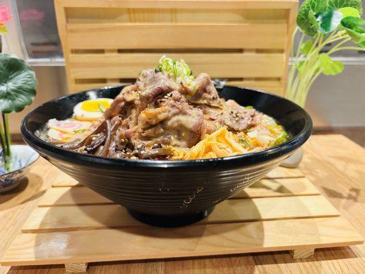 02. Jiro Style Beef Ramen (T) 02. (T)