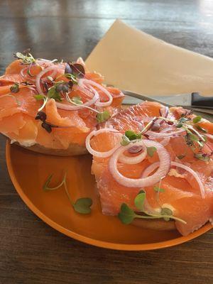 Lox bagel