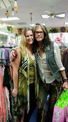 Rocker legend, Steven Tyler shopping at Wind In The Willows in Naples, FL