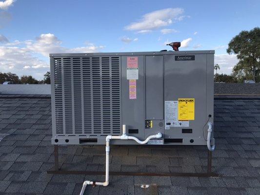 AmeriStar 14 Seer 4ton Heatpump Rooftop Package Unit