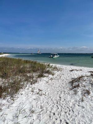 Snorkeling area at shell island