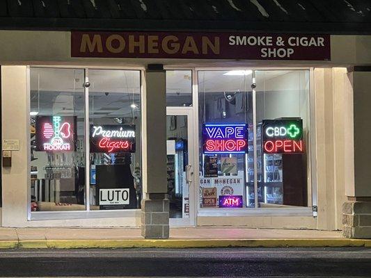 MOHEGAN SMOKE SHOP