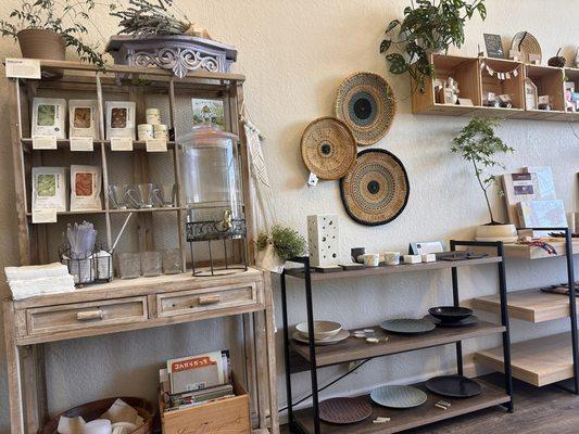 Interior- sells ceramics, teas, and various goods