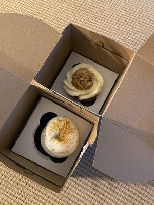 S'mores cupcake and Southern Belle cupcake