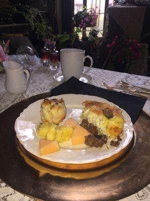 A delicious breakfast at the Carlton House. Great for people with dietary restrictions!