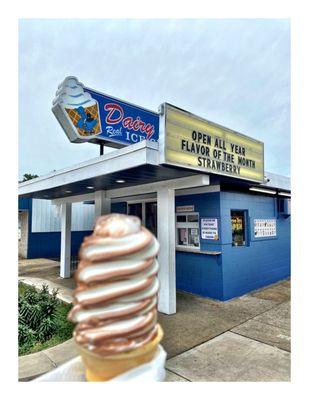 Twist @ Dairy Belle 7102 Calumet Ave, Hammond, IN. The Real IceCreams  Sundaes Shakes Desserts HotDogs etc. Open All Year Long. . Cool!