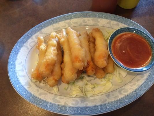 Fried Shrimp Appetizer with the awesome red and hot mustard sauce!!!