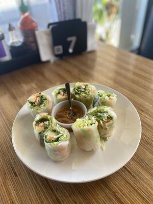 Fresh Roll with shrimp and peanut sauce