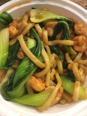 Stir fried udon with shrimp