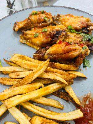 Lulus Chicken and Fries Wing