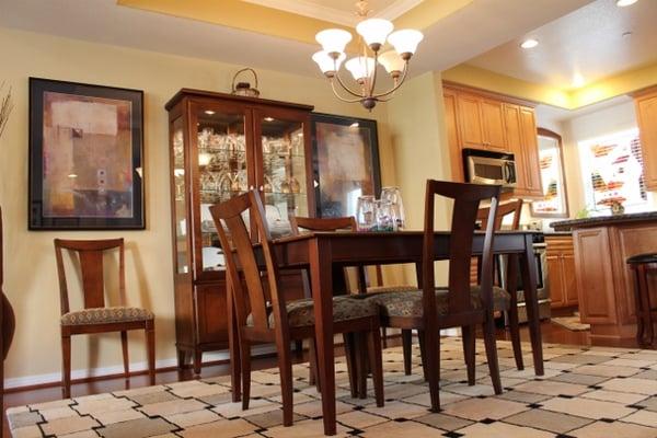 2006 built town home dining room