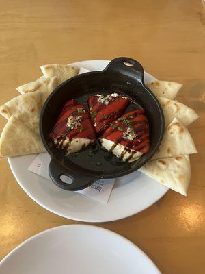 Stuffed pepper with goat cheese