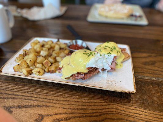 Classic Eggs Benedict