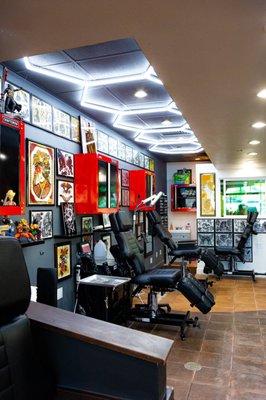 Sacred Art Tattoo & Coffee Bar - Kapolei