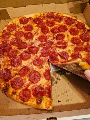 Large Pepperoni Pizza