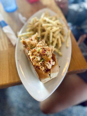 Lobster Roll with Garlic Fries