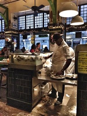 The oysters and roasted garlic and rosemary peanuts are fantastic!