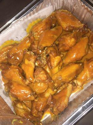 Golden bbq wings