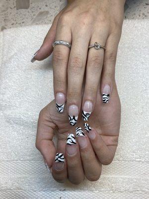 Holloween is next month. Please come to try with some more nails designs