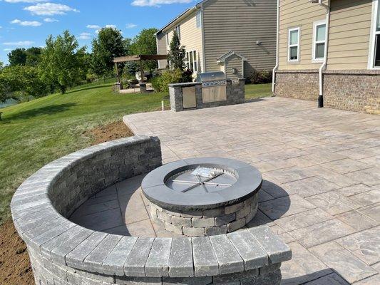 Slate Stamped and colored backyard concrete patio