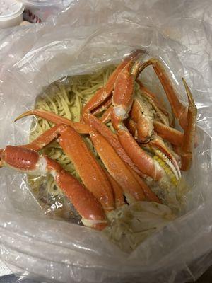 1lb Snow Crab, Noodles, Corn