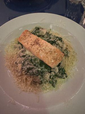 Salmon piccata