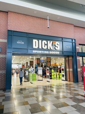 DICK'S Sporting Goods